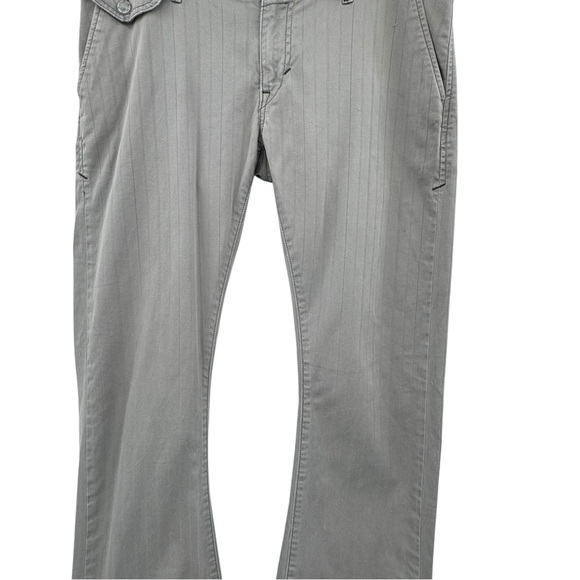 Vintage 2000s Levi's RARE Low Rise Flare Leg Pants Gray Pinstripe Stretchy | 10 - Picture 4 of 13